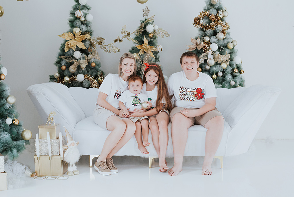 Studio Christmas Family Photoshoot 5 4